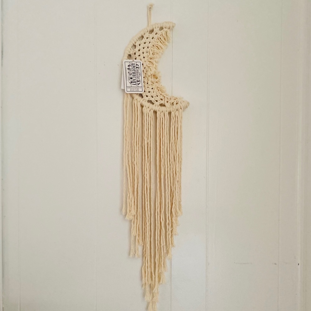 NWT! Macrame moon 🌙